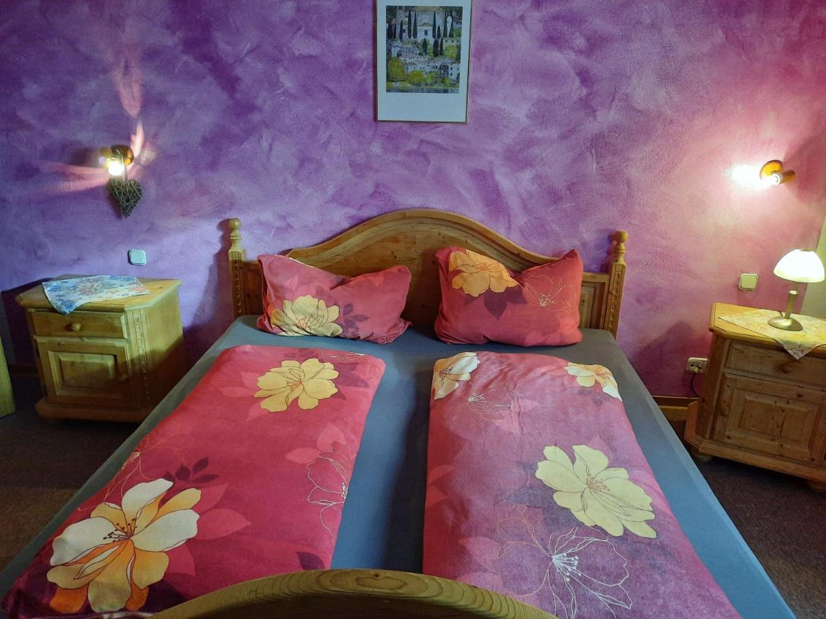 Landgasthof Rotlipp Gaestezimmer Ортенберг Екстер'єр фото